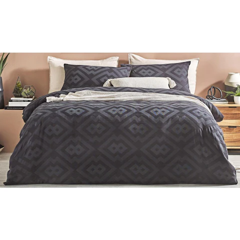 L'Avenue Harper Jacquard Black Quilt Cover Set