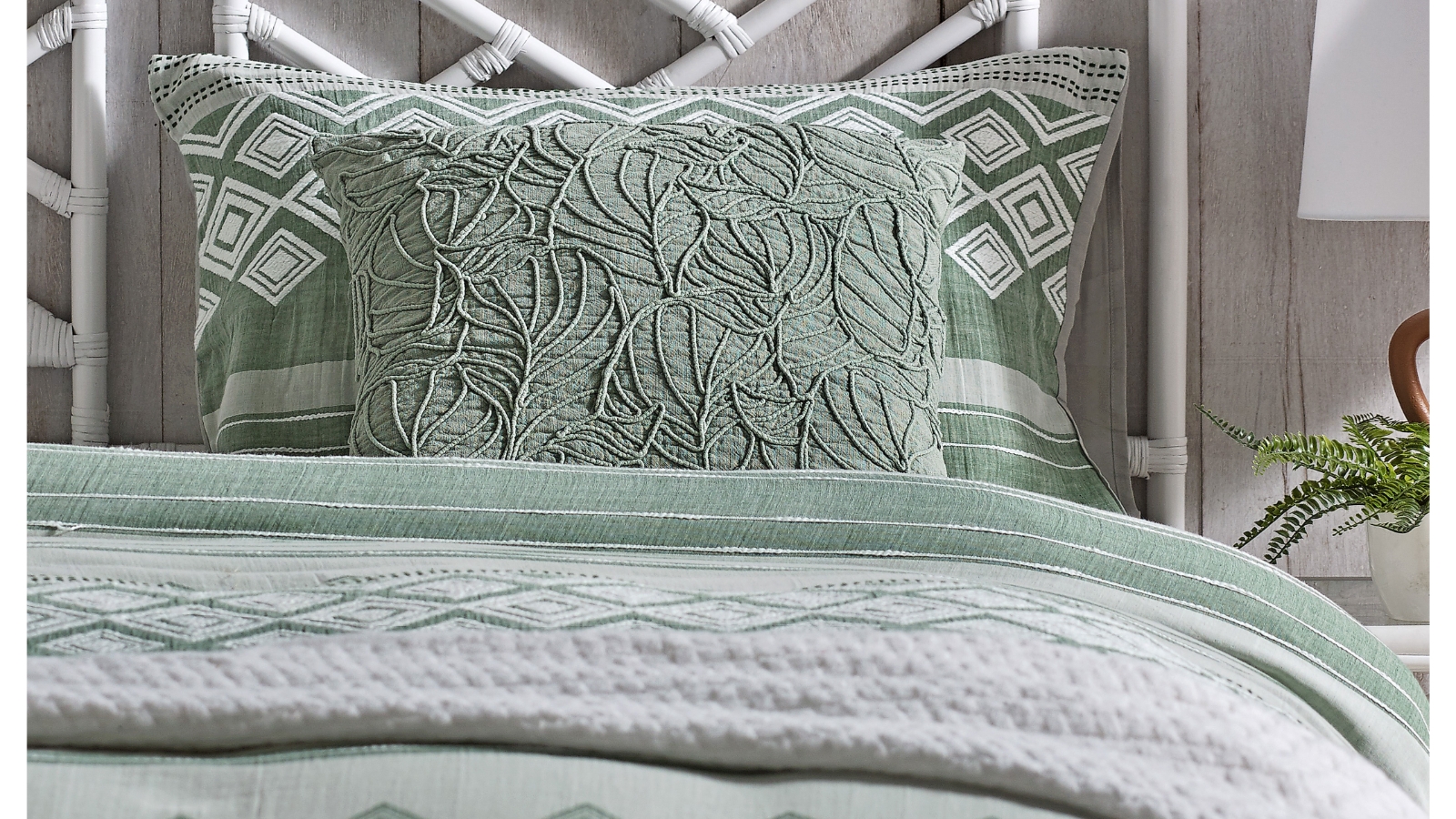 L'Avenue Willow Square Cushion