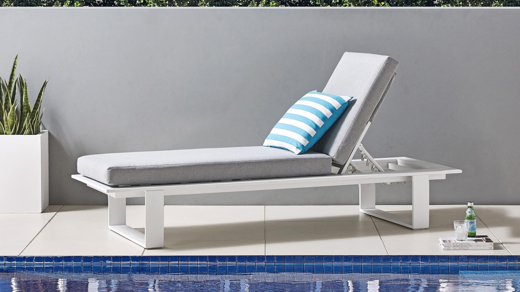 Burano Outdoor Sunlounge - White