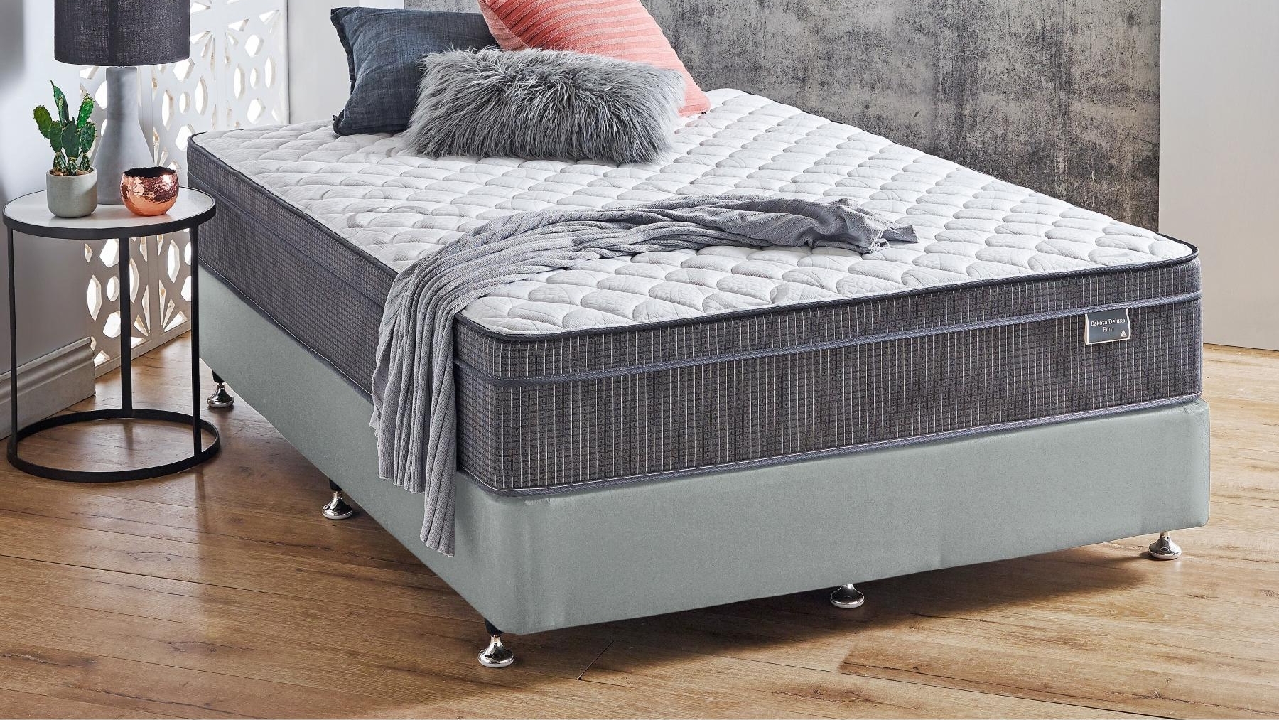 SleepMaker Nova Smoke Base - King