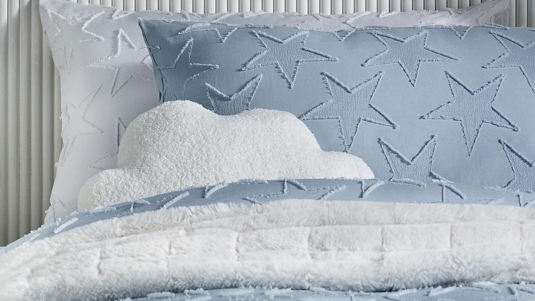 Comfy fashion cloud cushion