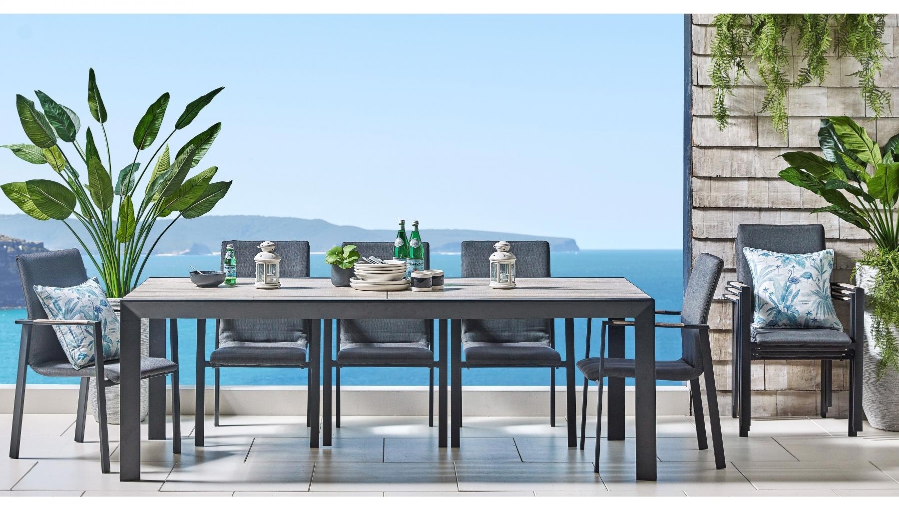 Isola 9-Piece Outdoor Extension Dining Setting