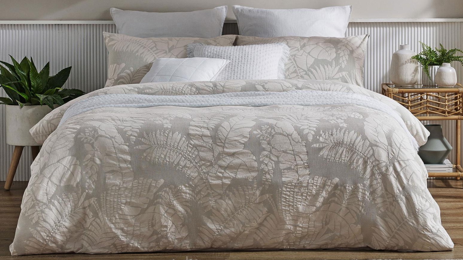 L'Avenue Hamilton Sand Quilt Cover Set - Double
