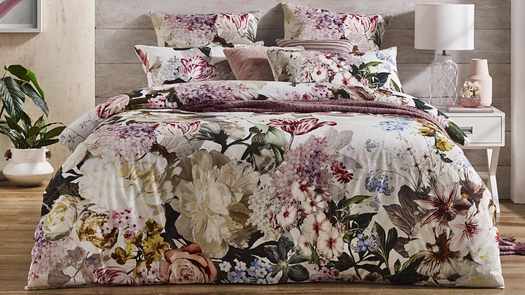 L'Avenue Luxury Ivana Quilt Cover Set - Queen