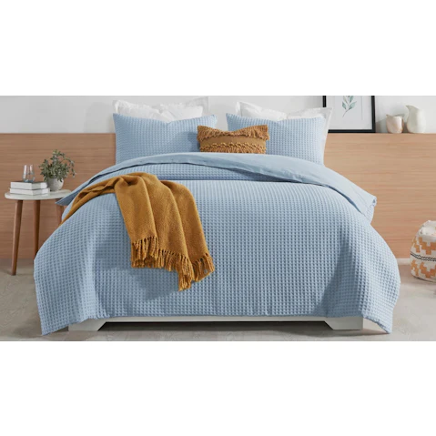 Chunky Waffle Soft Blue Quilt Cover Set - King