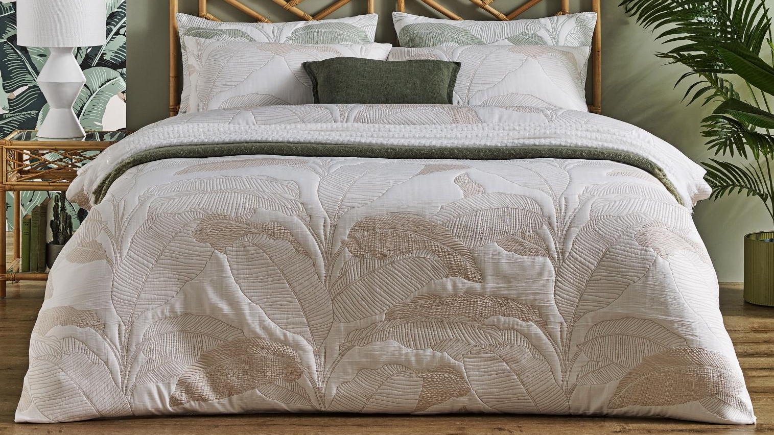 L'Avenue Palmira Sand Quilt Cover Set - Queen