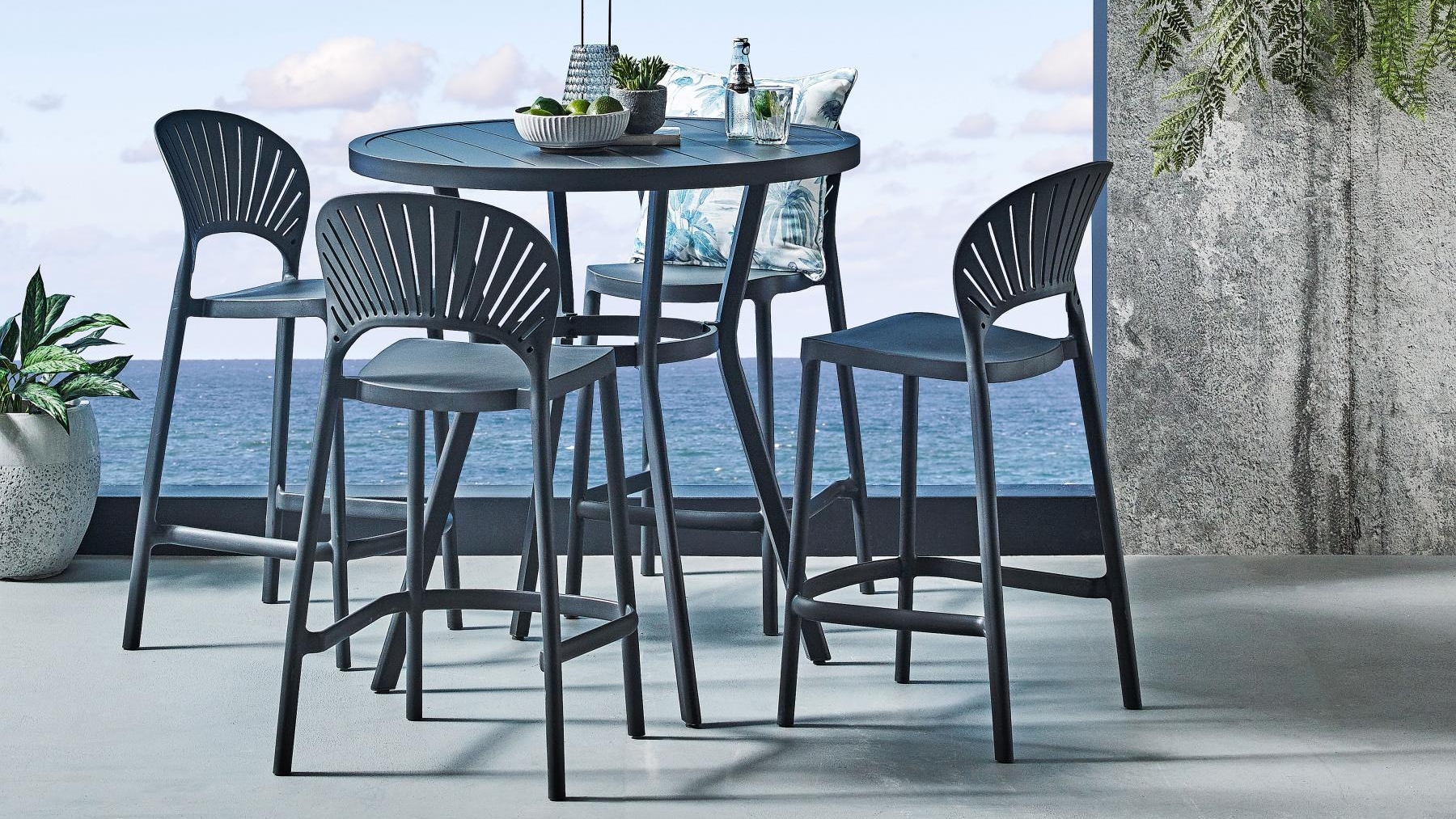 Passeri 5-Piece Outdoor Bar Setting