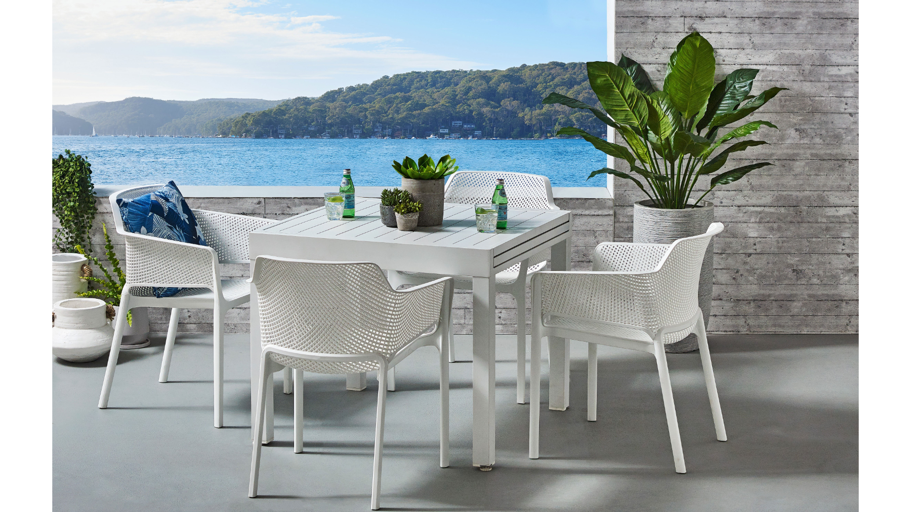 Civic 5-Piece Outdoor Extension Dining Setting - White
