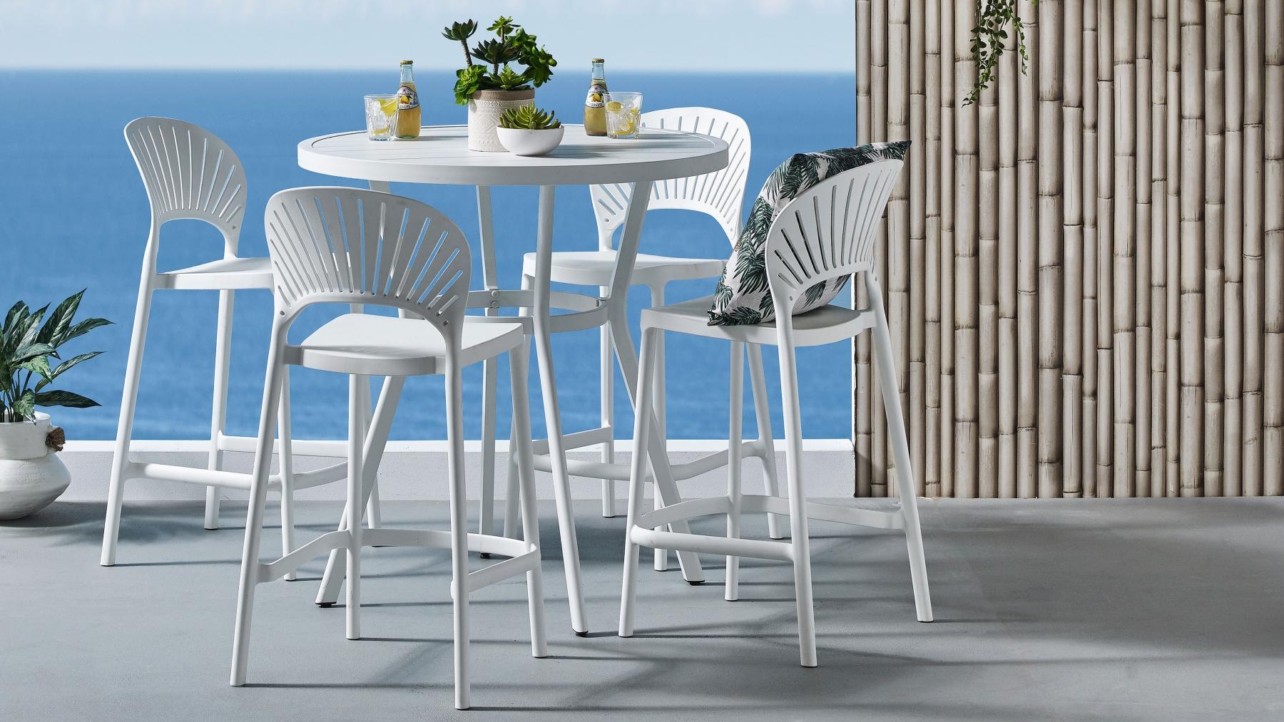 Passeri 5-Piece Outdoor Bar Setting - White