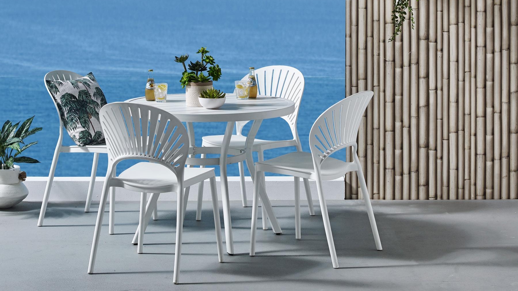 Passeri 5-Piece Outdoor Round Dining Setting - White