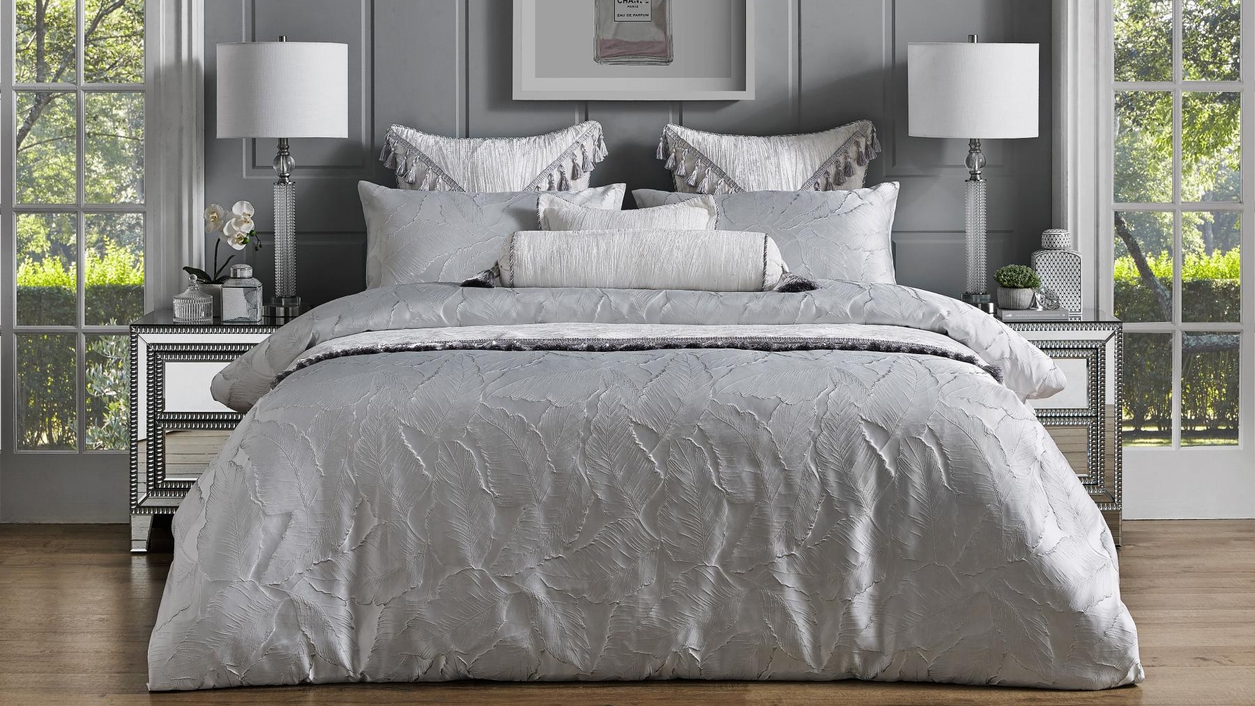 L'Avenue Versailles Silver Quilt Cover Set - Queen