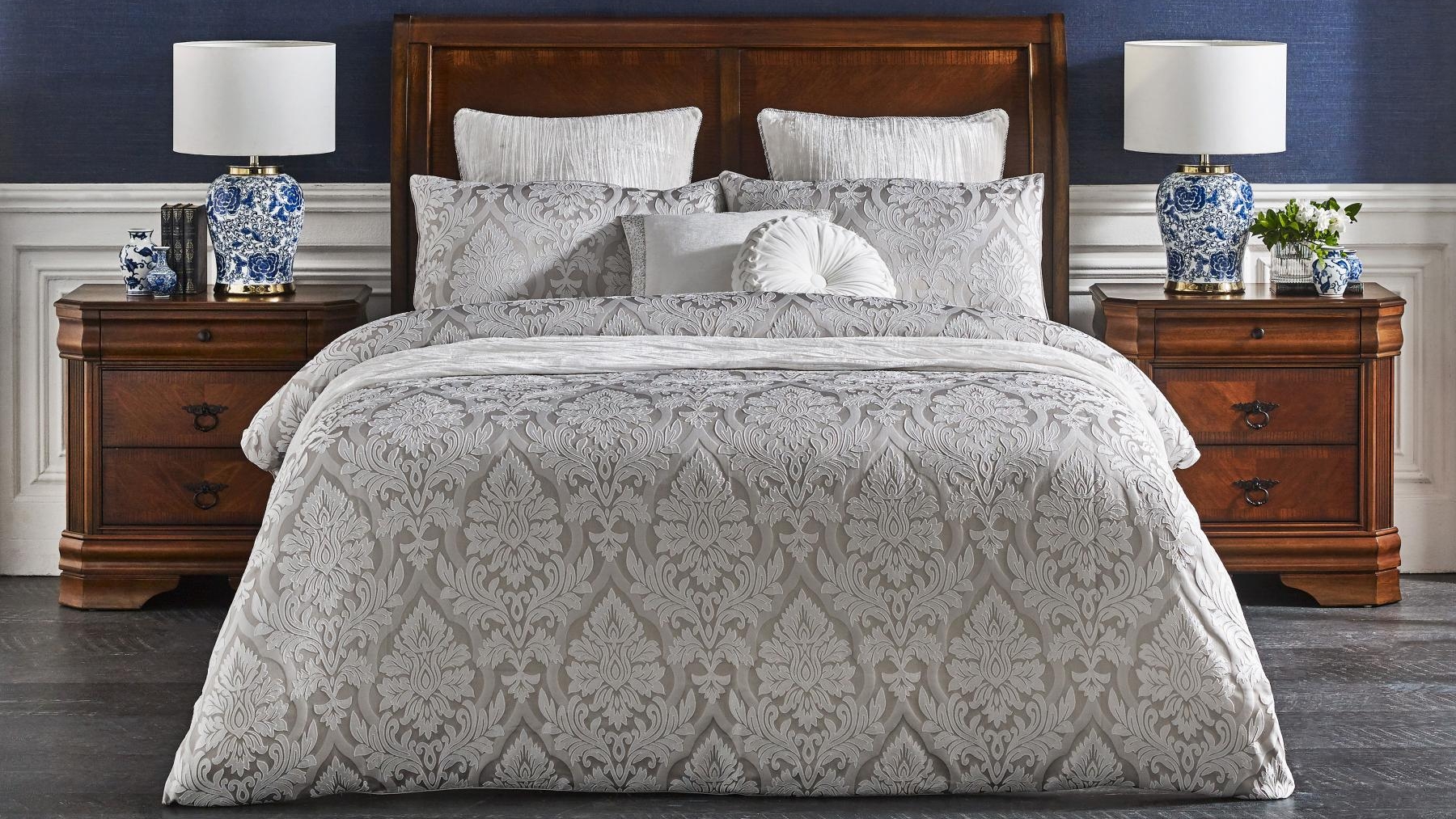 L'Avenue Luxury Opulence Pearl Quilt Cover Set - Queen
