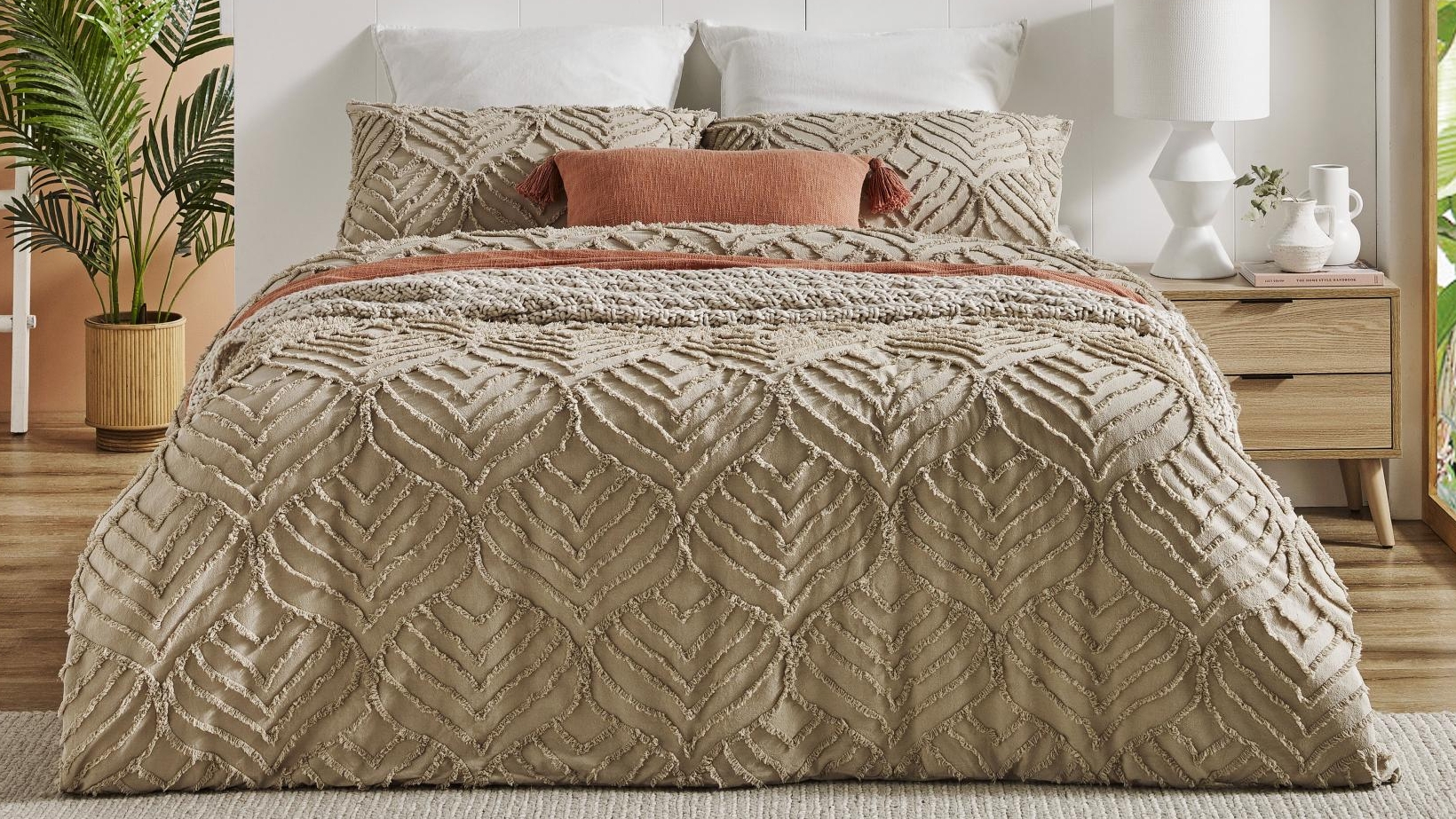 L'Avenue Kelda Fog Quilt Cover Set - King