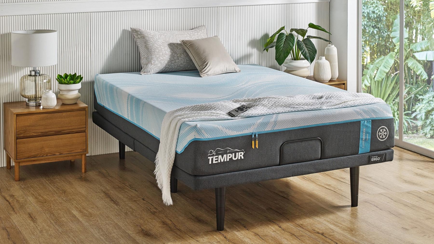 TEMPUR Luxe Breeze Medium Firm Mattress - Long Single