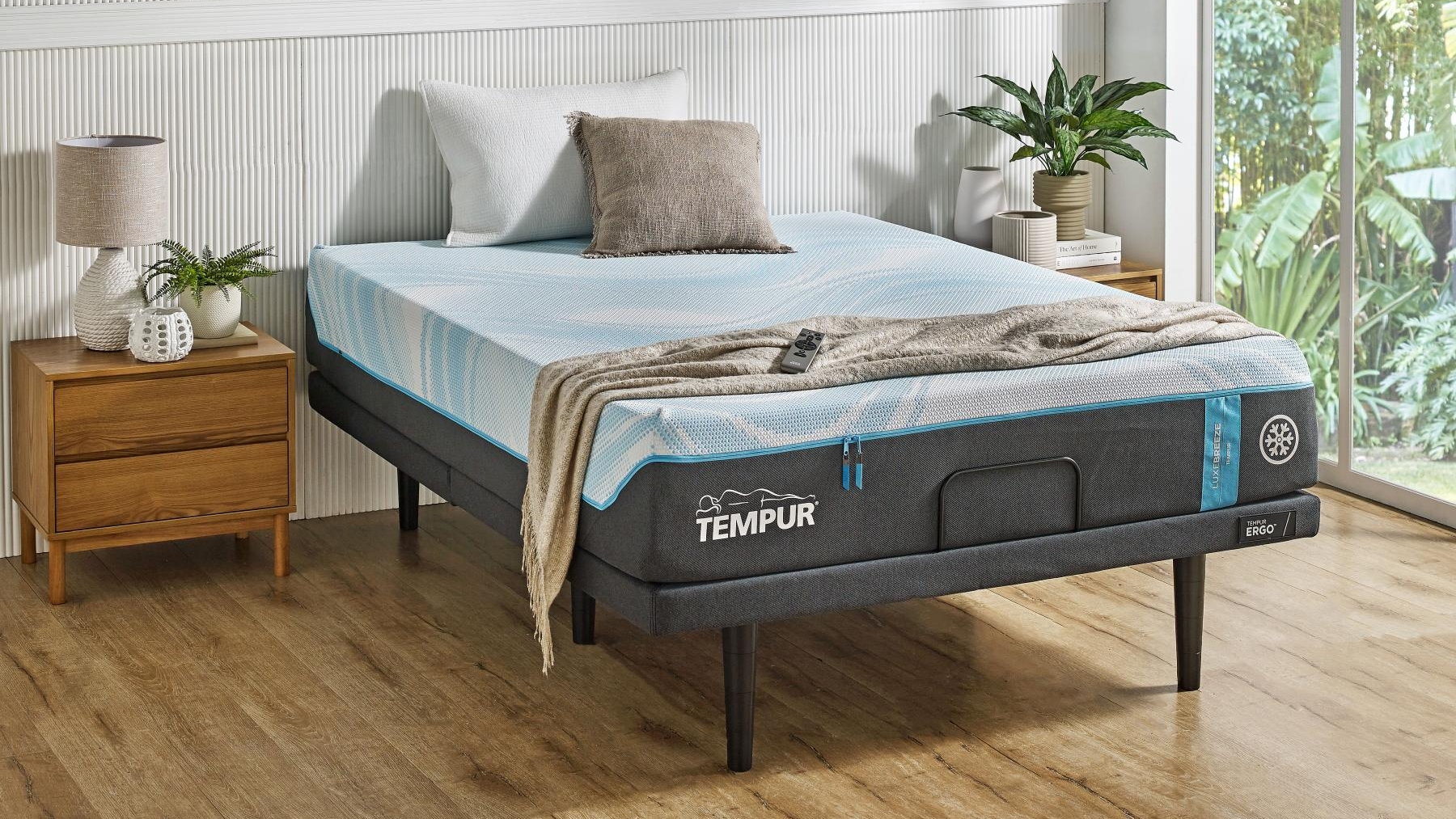 TEMPUR Luxe Breeze Soft Mattress - King