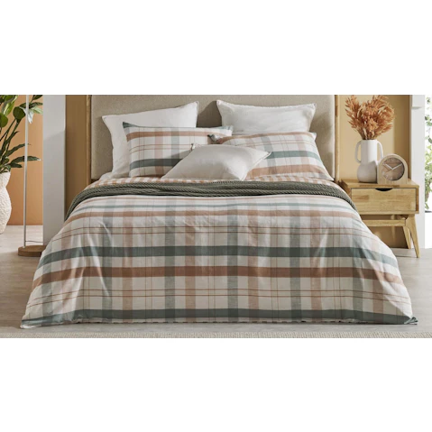 L'Avenue Polly Rose Check Quilt Cover Set