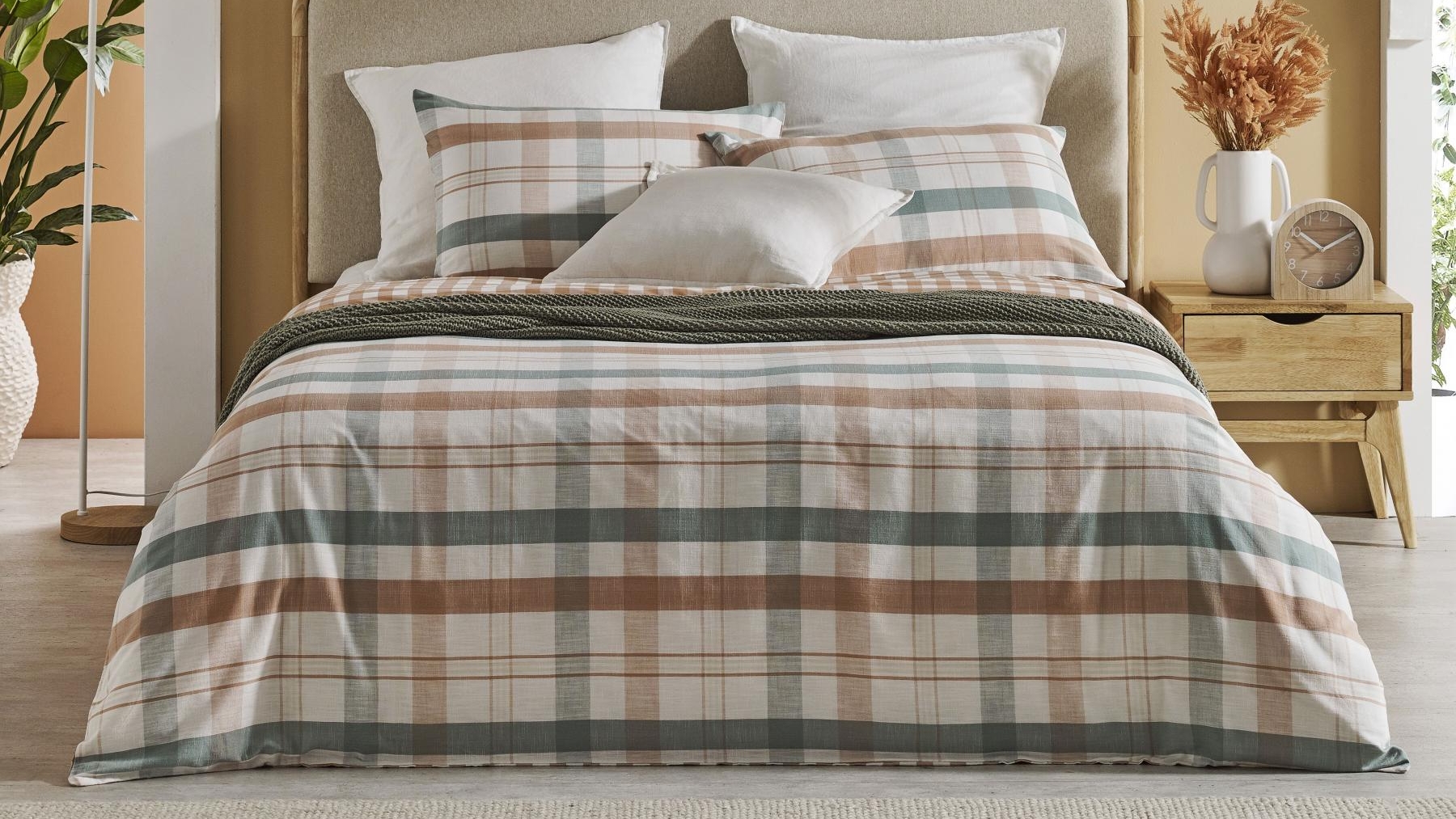 L'Avenue Polly Rose Check Quilt Cover Set - Super King