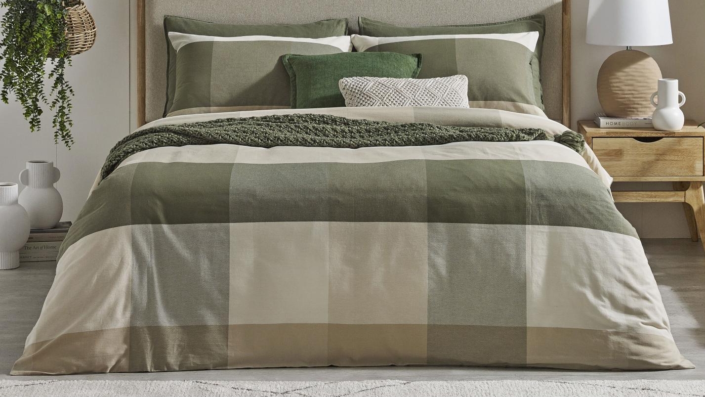 L'Avenue Crossley Khaki Check Quilt Cover Set - Queen
