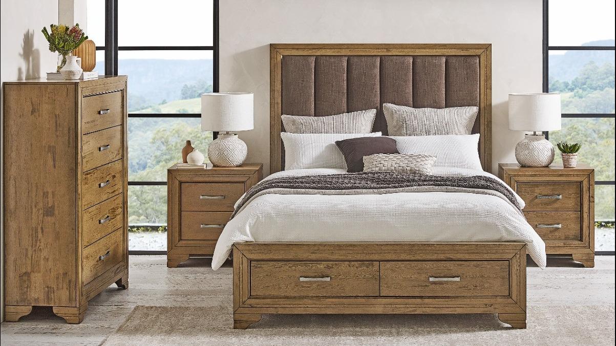 Topaz 2-Drawer Honey Bed