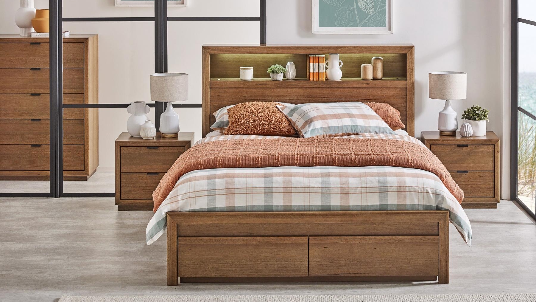 Wallace 2-Drawer Bed - Queen