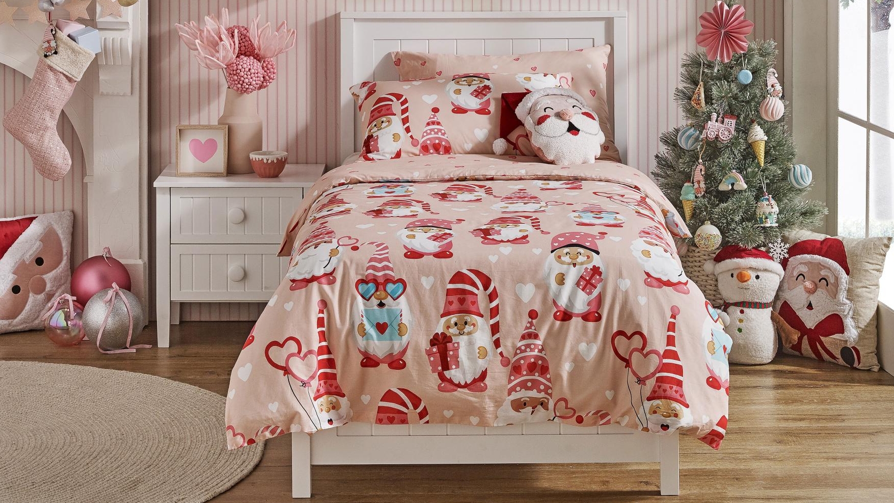 Santa Christmas Heart Quilt Cover Set - Queen