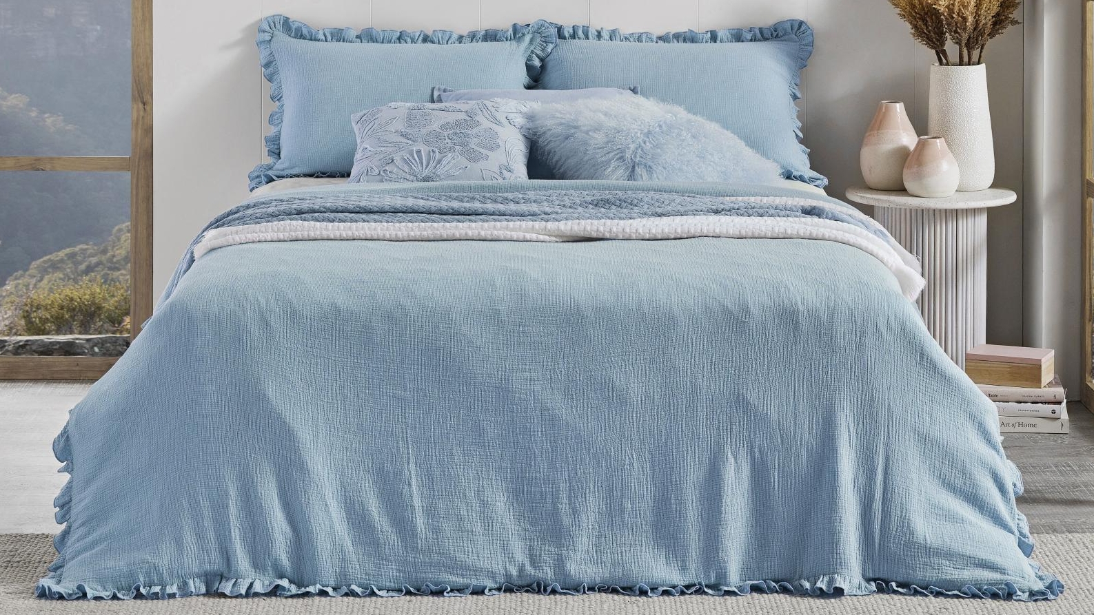 L'Avenue Luxury Monroe Blue Quilt Cover Set - Super King