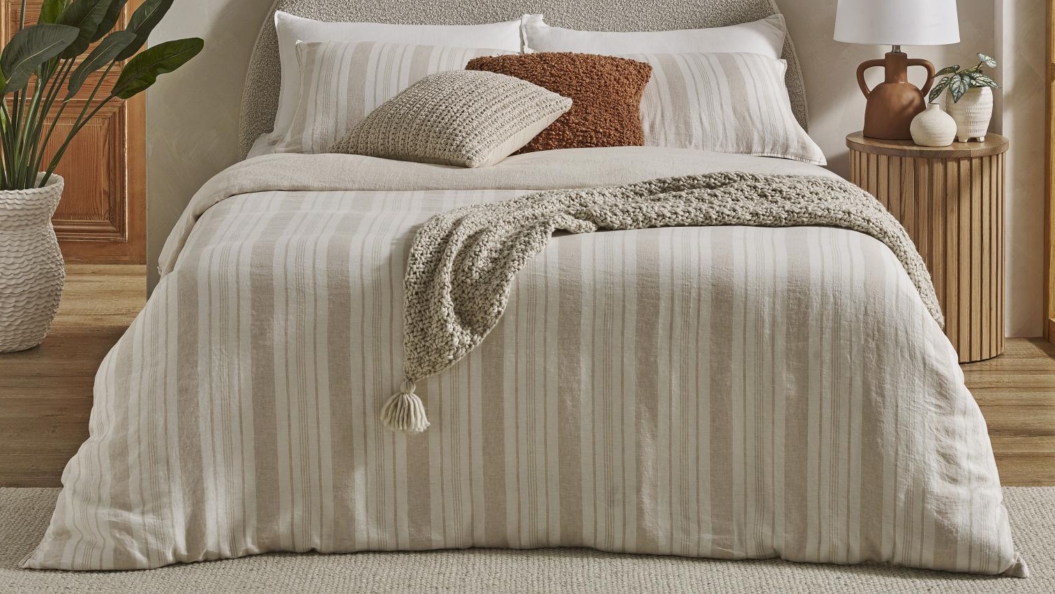 L'Avenue Pure Linen Madrid Quilt Cover Set - Super King