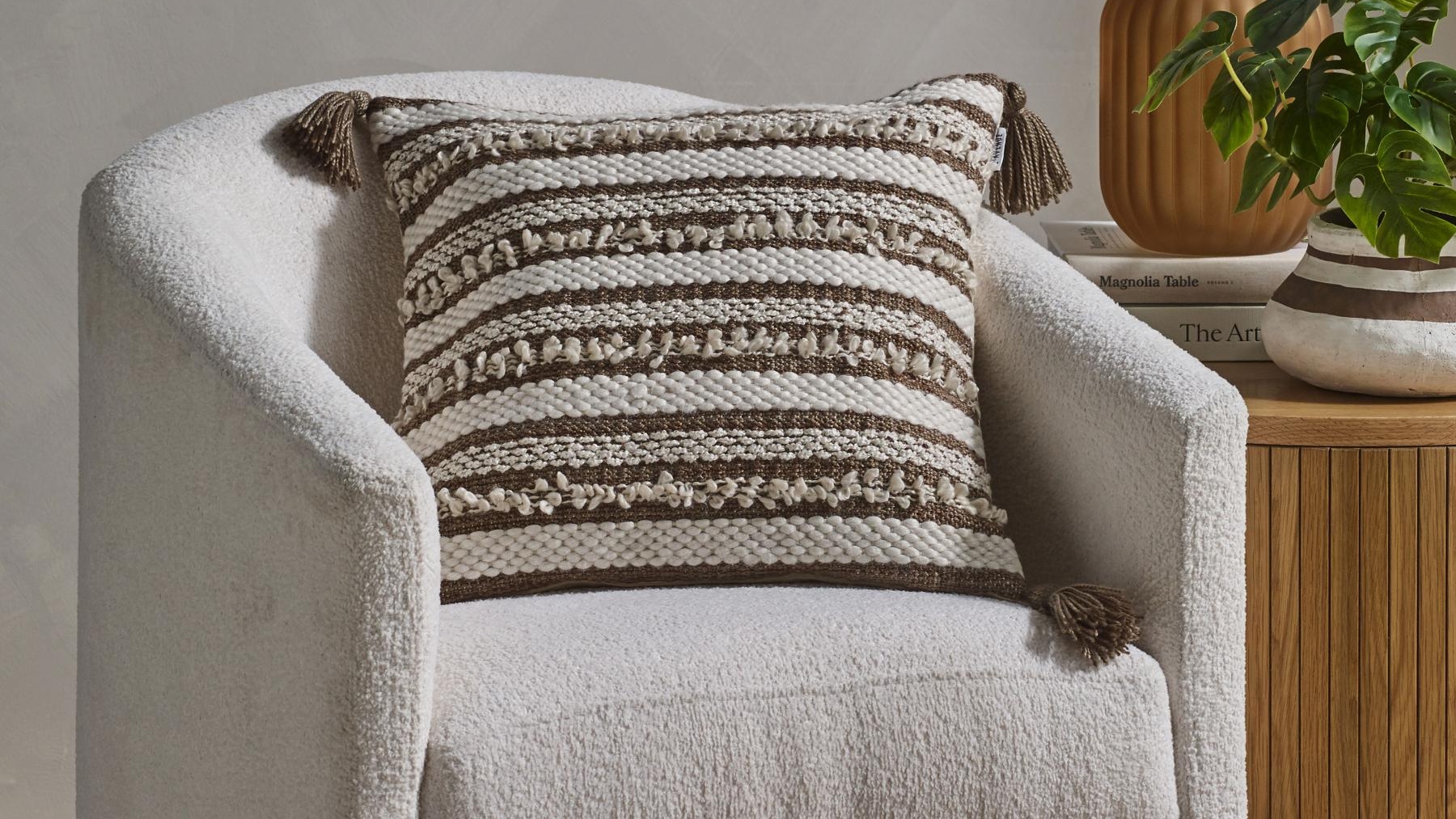 L'Avenue Paros Cushion