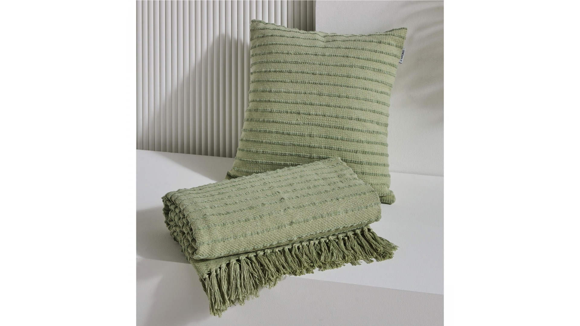 L'Avenue Sunvale Cushion - Fern