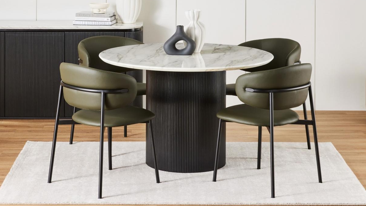 Anika Dining Table 