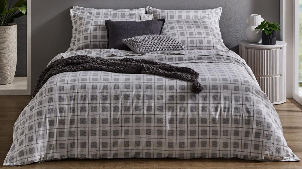 L'Avenue Floyd Flannelette Quilt Cover Set - Double
