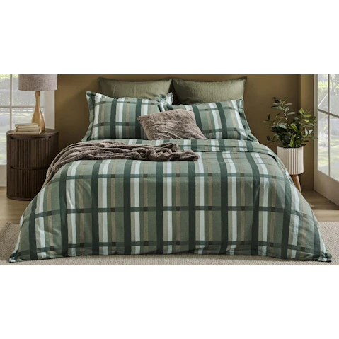L'Avenue Freddie Flannelette Quilt Cover Set - Double