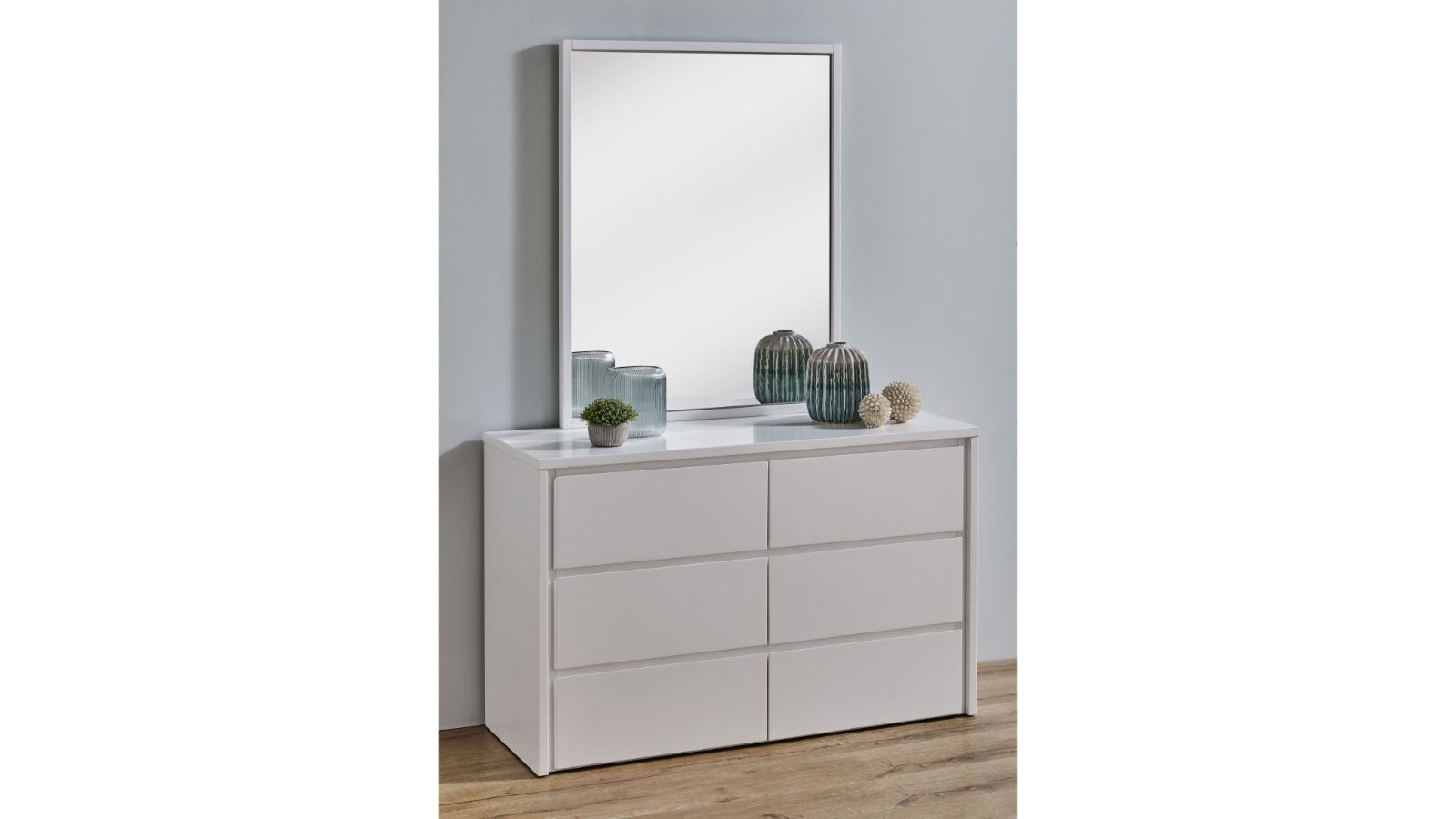 Seashell 6-Drawer Ivory White Dresser with Mirror