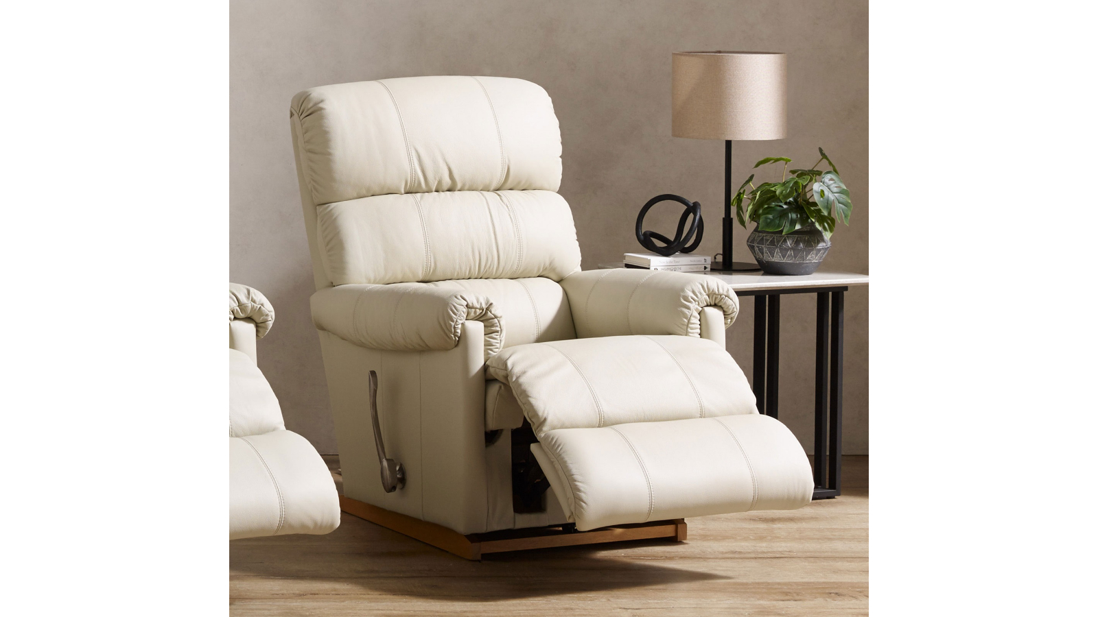 Rialto Leather Standard Recliner Armchair – Cloud