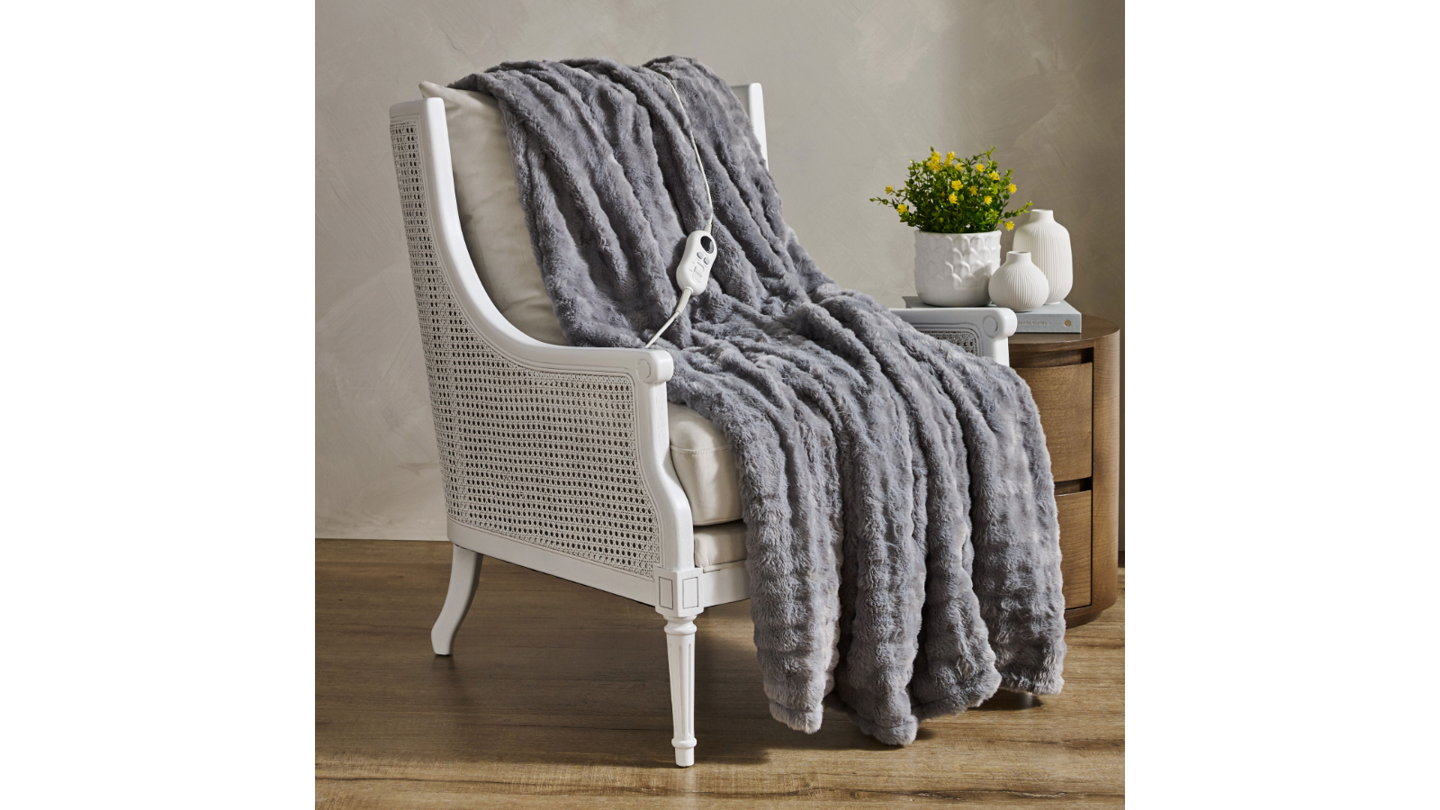 L'Avenue Luxury Neves Storm Heated Throw Harvey Norman