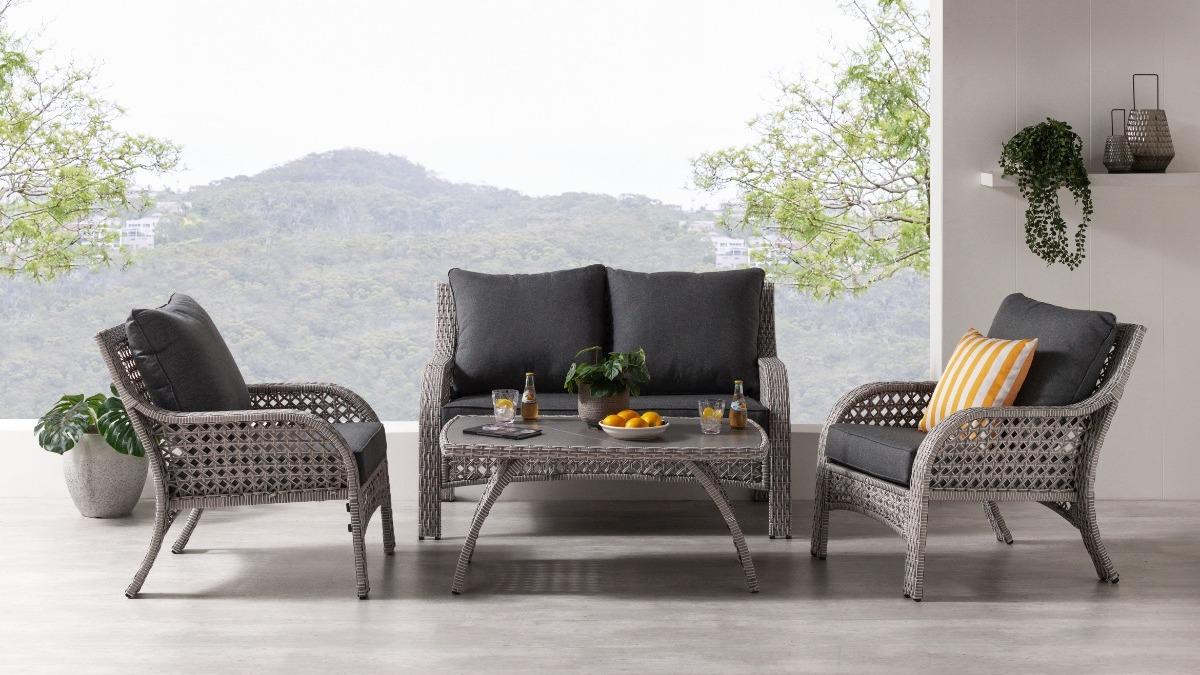 Farrow 4-Piece Outdoor Lounge Setting