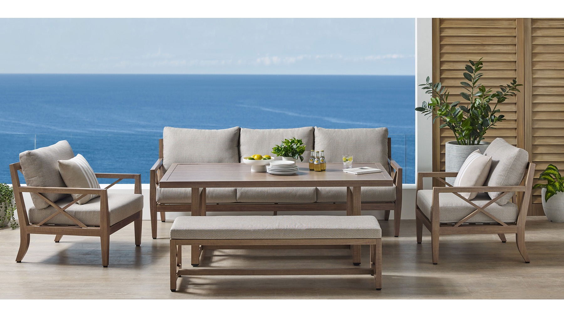 Beach House 5-Piece Outdoor Lounge/Dining Setting