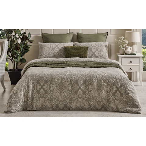 L'Avenue Luxury Beatrice Silver Quilt Cover Set - Super King