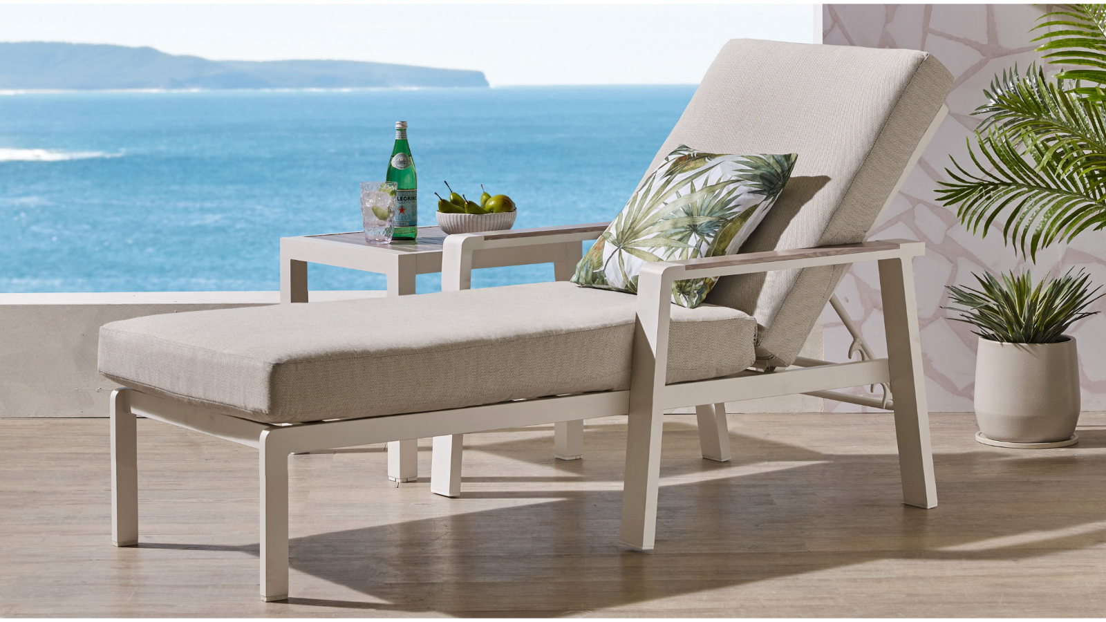 Caracas Outdoor Sunlounge - Bone White