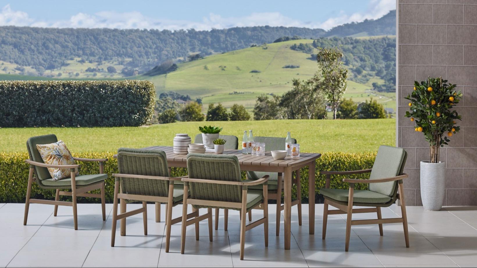 Masaya Outdoor Dining Setting