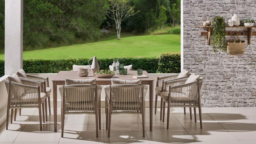 Sangria 9-Piece Outdoor Dining Setting