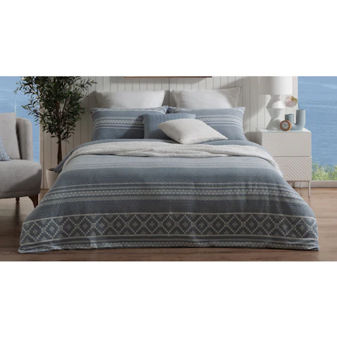 L'Avenue Whitehaven Quilt Cover Set