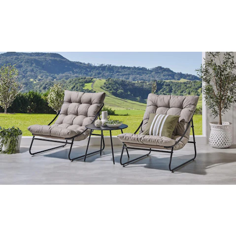 Stratus 3-Piece Outdoor Chat Setting