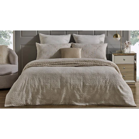 L'Avenue Luxury Calista Quilt Cover Set