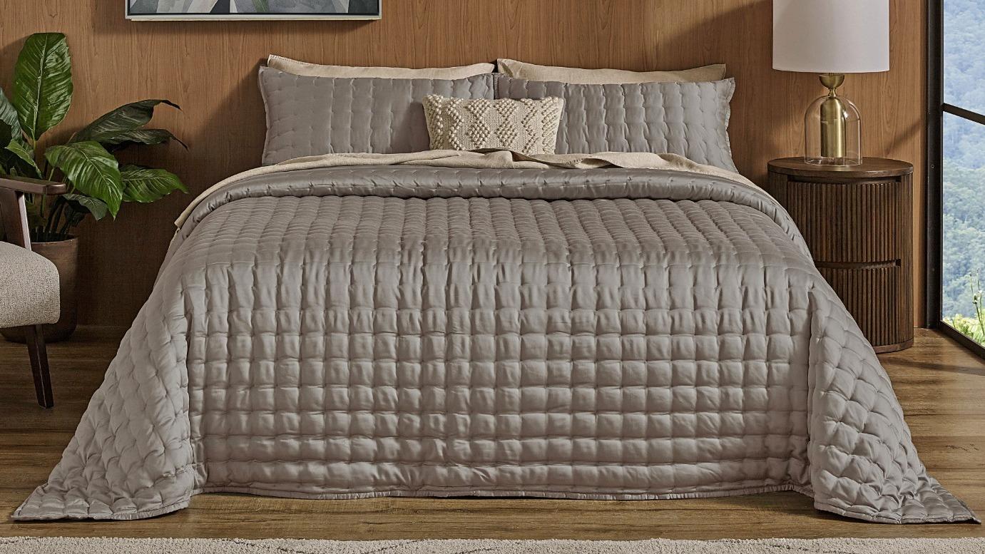 L'Avenue Luxury Vesper Charcoal Queen/King Coverlet Set