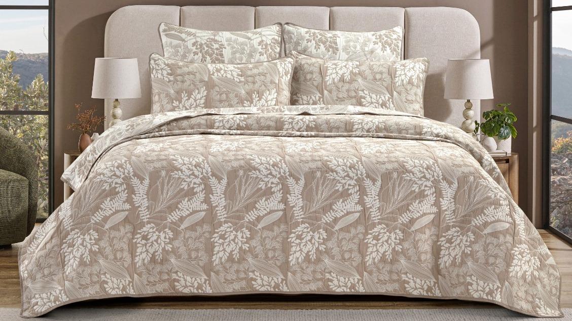 L'Avenue Kakadu Stone Coverlet Set