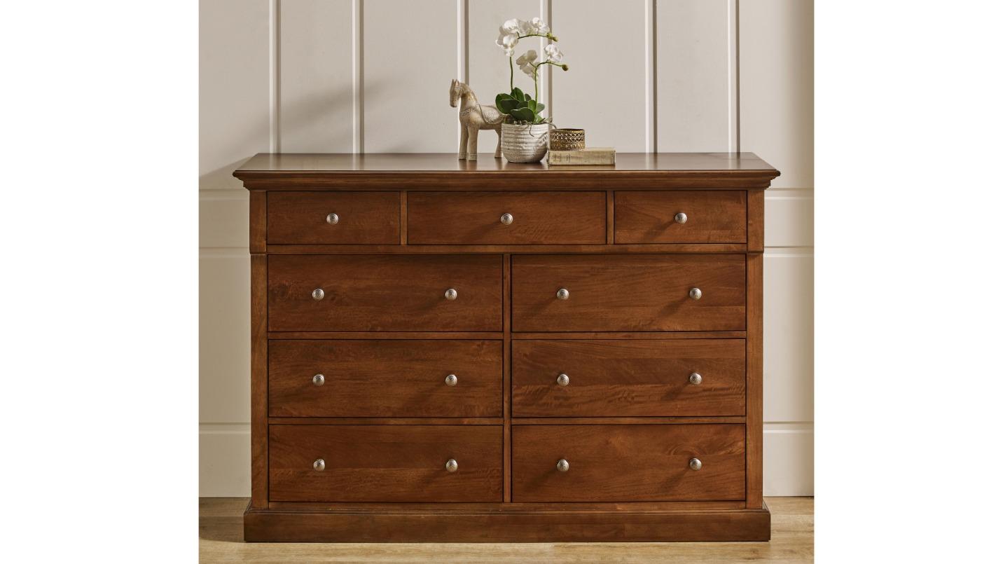 Trader 9-Drawer Dresser