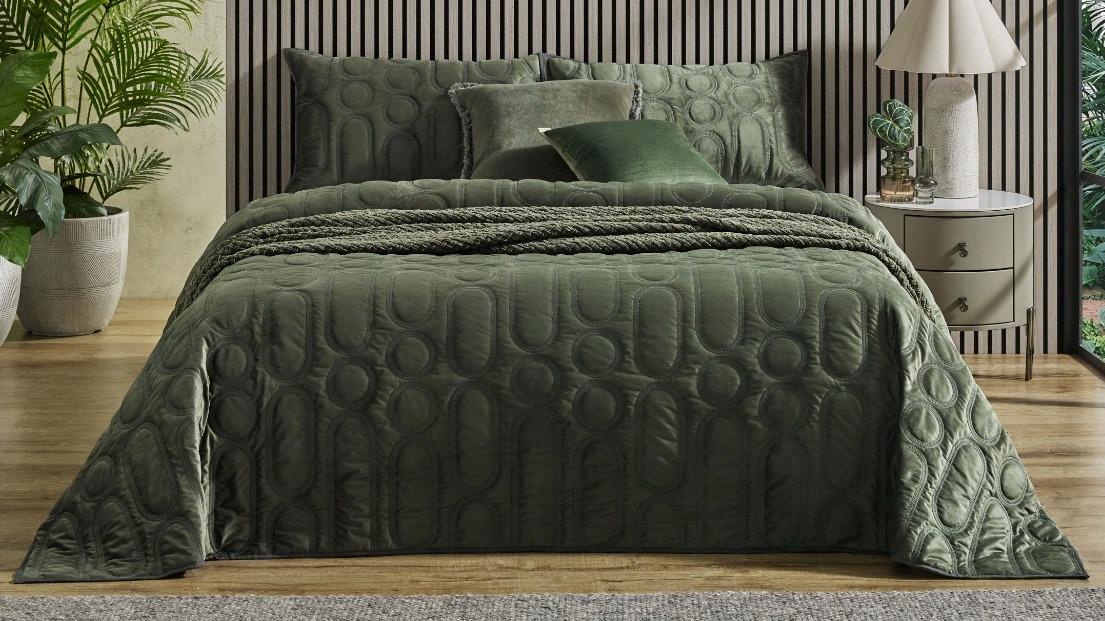 L'Avenue Luxury Sedona Coverlet Set