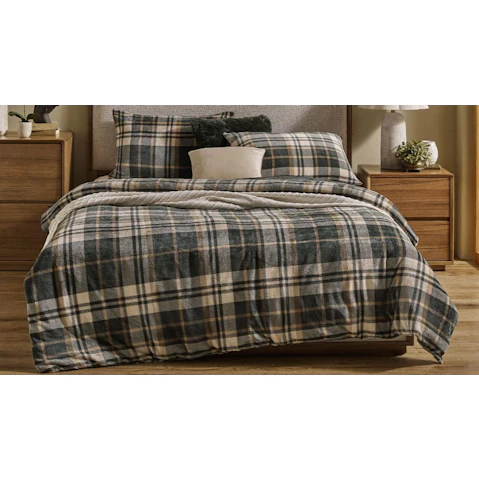 L'Avenue Essential Newton Quilt Cover Set