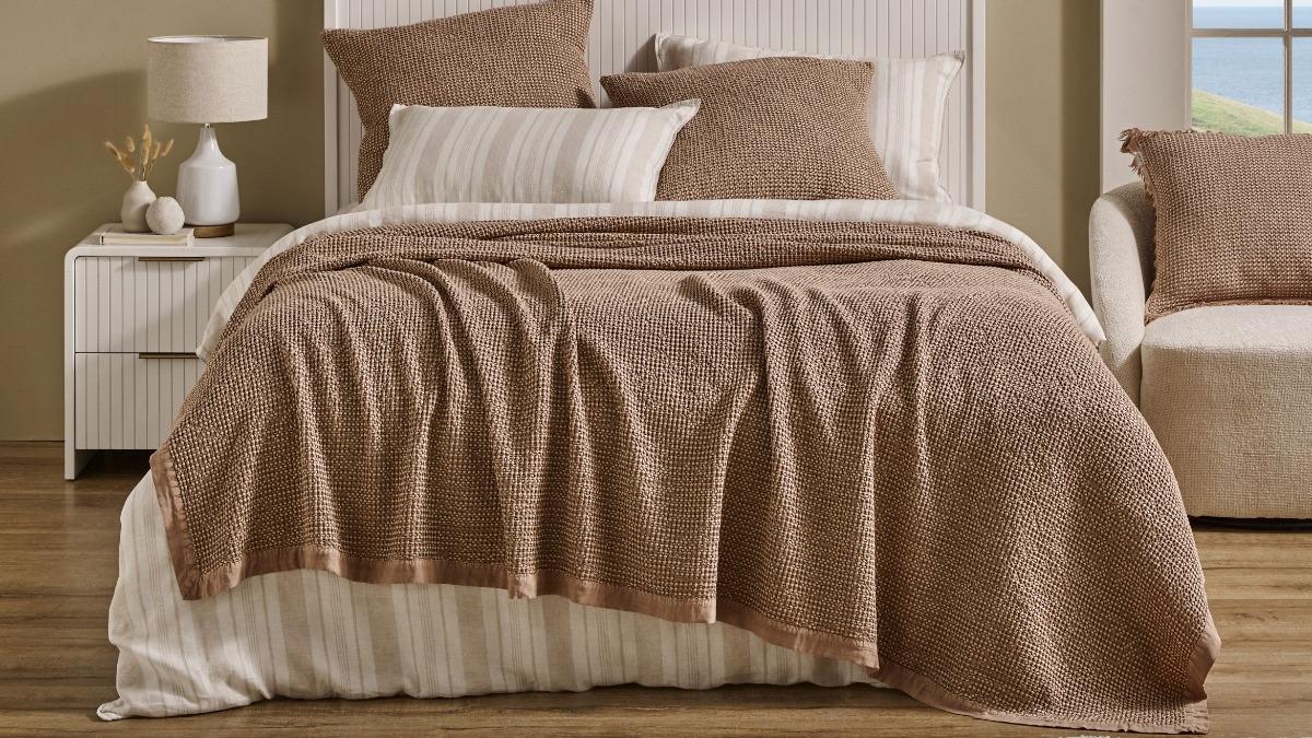 L'Avenue Lifestyle Kirra Waffle Blanket - Latte